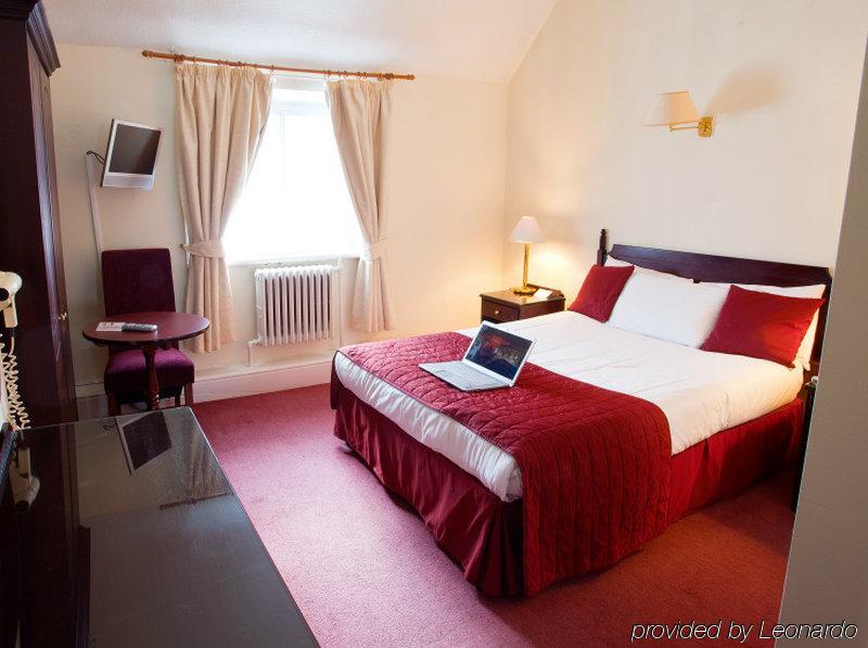 The Lucan Spa Hotel エクステリア 写真