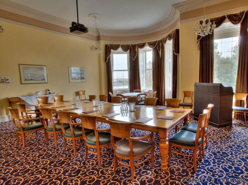 The Lucan Spa Hotel エクステリア 写真
